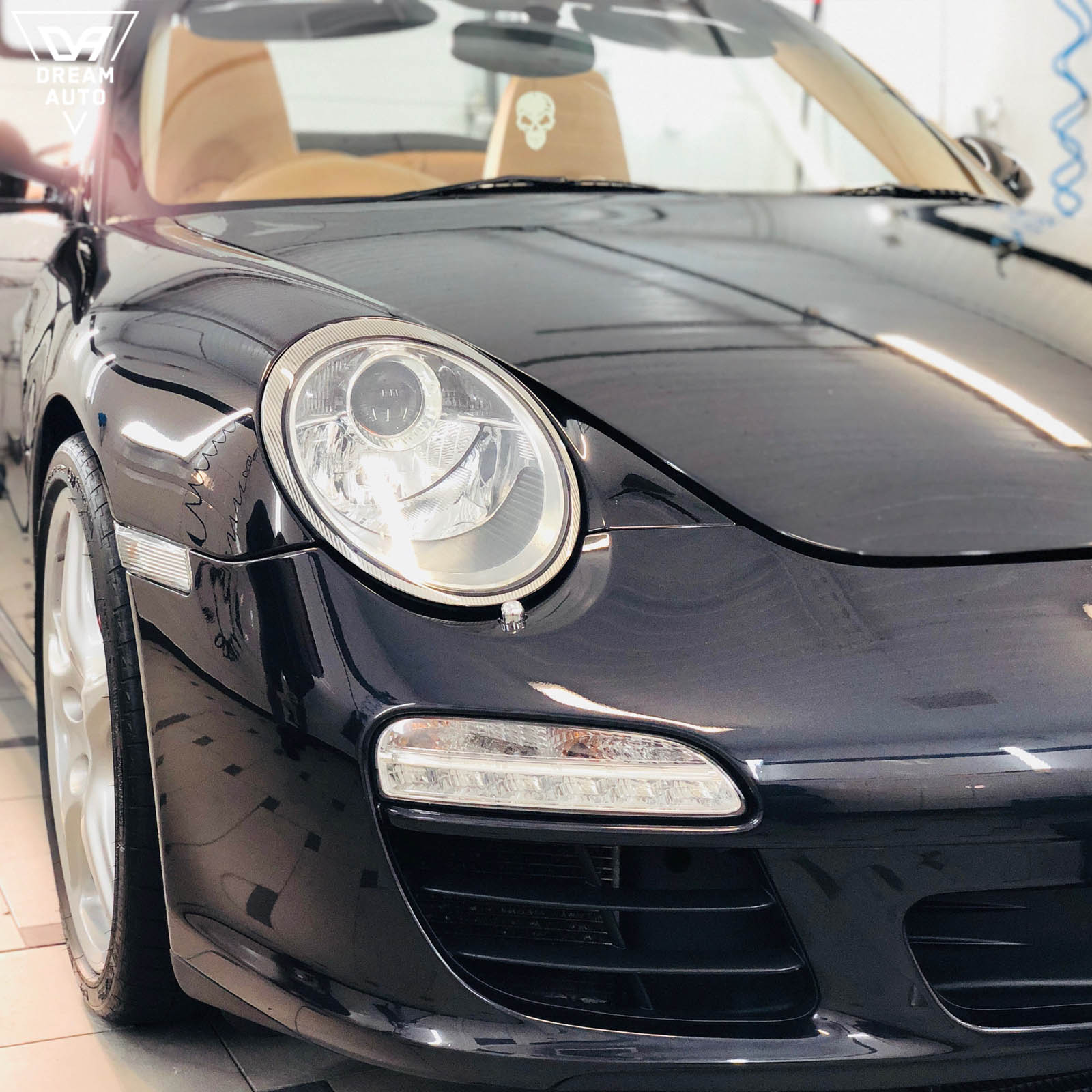Полировка и керамическое покрытие GYEON для Porsche Carera
