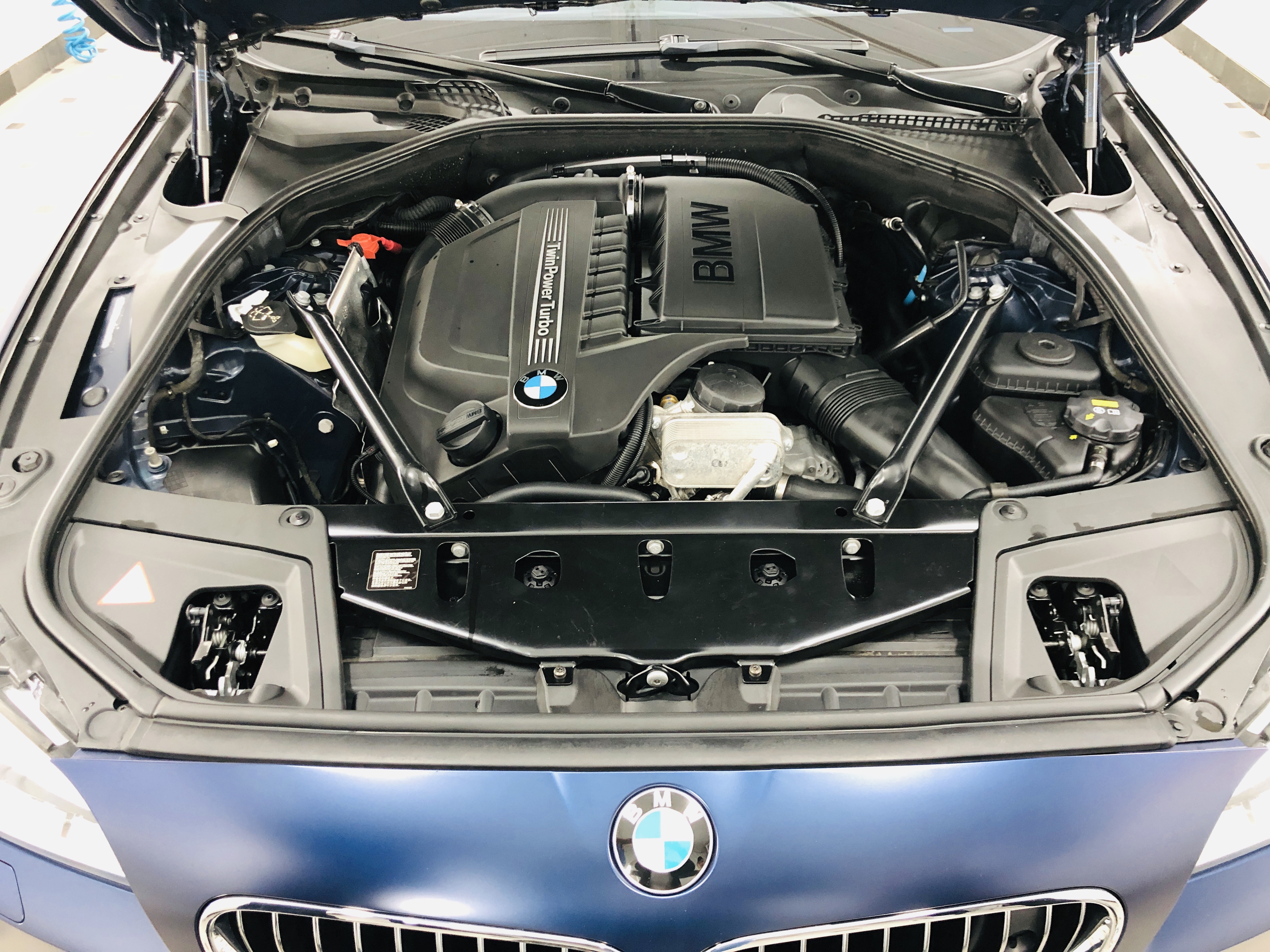 Детейлинг мотора BMW
