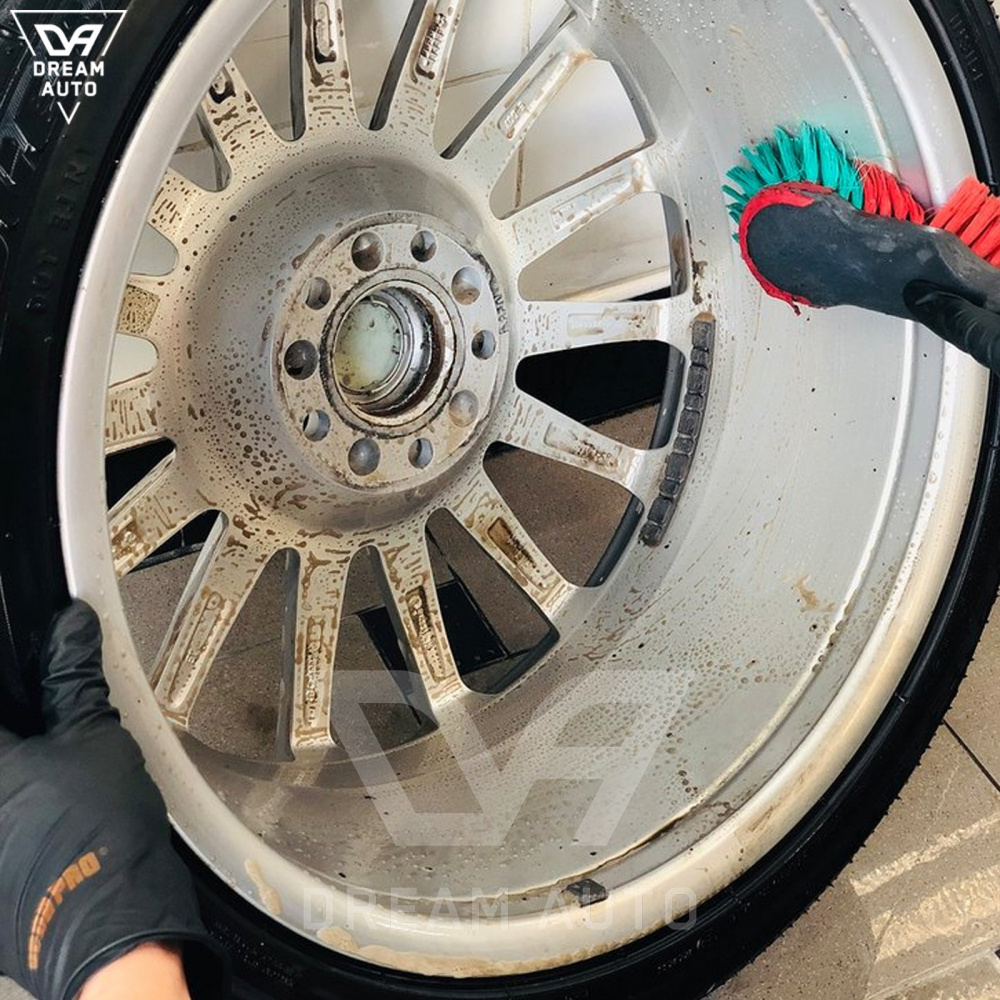 Химчистка дисков для AstonMartin DB9